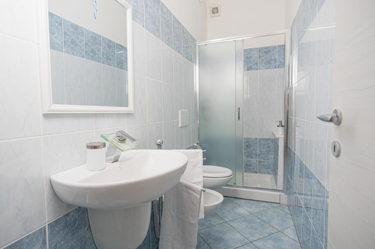 אלגהרו Jadianas Guest House מראה חיצוני תמונה