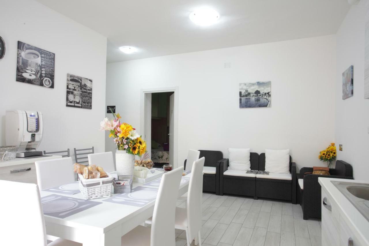 אלגהרו Jadianas Guest House מראה חיצוני תמונה